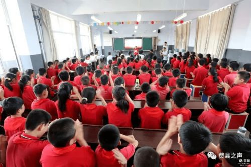 學(xué)史力行辦實(shí)事 融媒主播進(jìn)校園，志愿服務(wù)溫暖胡陽(yáng)徠莊完小